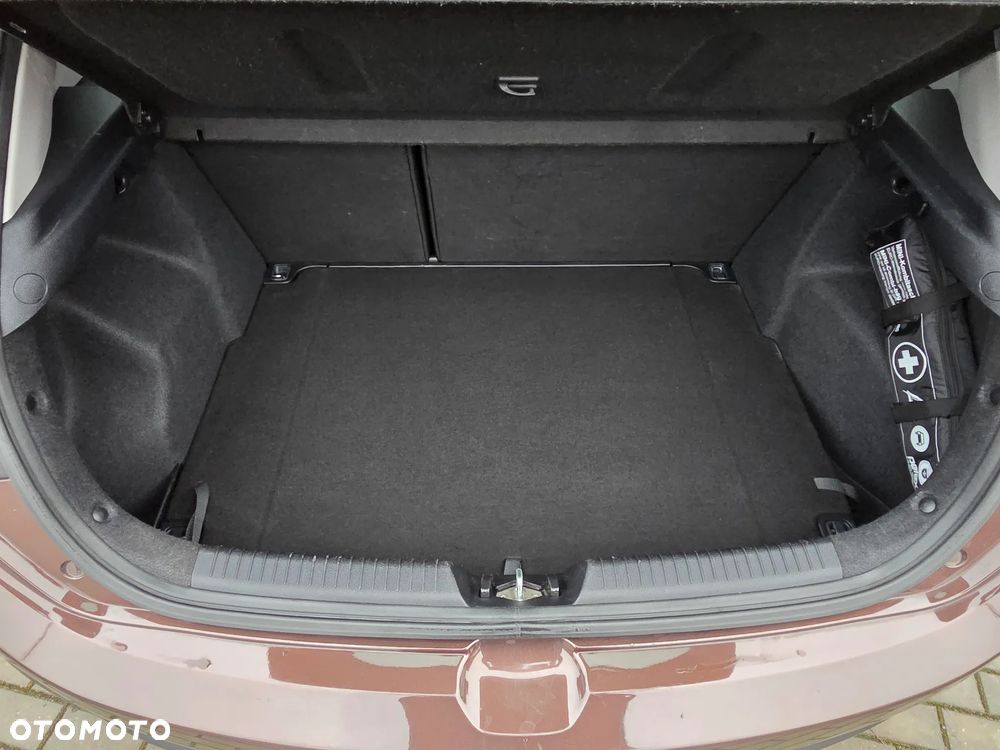 Kia Ceed 1.6 GDI DCT Platinum Edition - 37