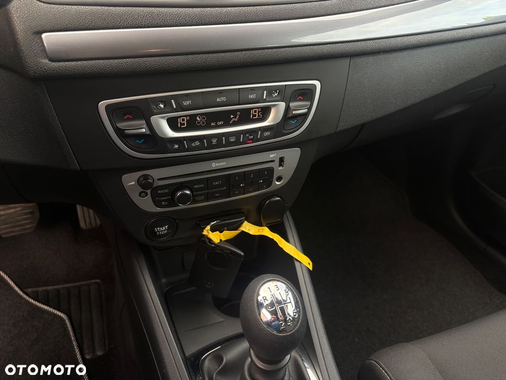 Renault Megane 1.6 16V 110 LIMITED - 20