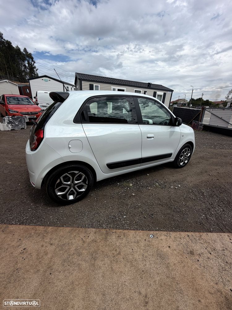 Renault Twingo E-Tech. 22 Techno - 17
