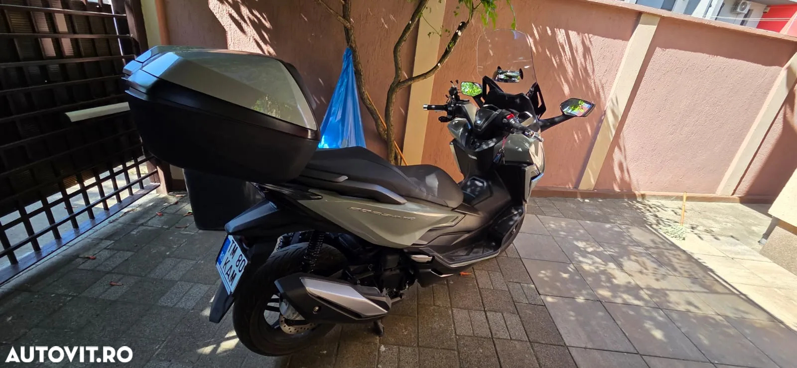 Honda Forza 350 - 4