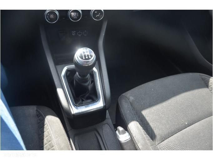 Renault Clio - 14