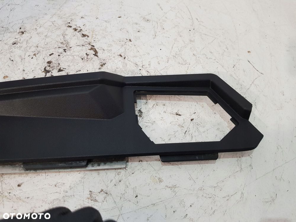 osłona plastik wlewu oleju 2636955-070 polaris sportsman 570 21-25 rok - 3