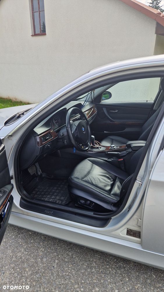 BMW Seria 3 330d DPF - 8