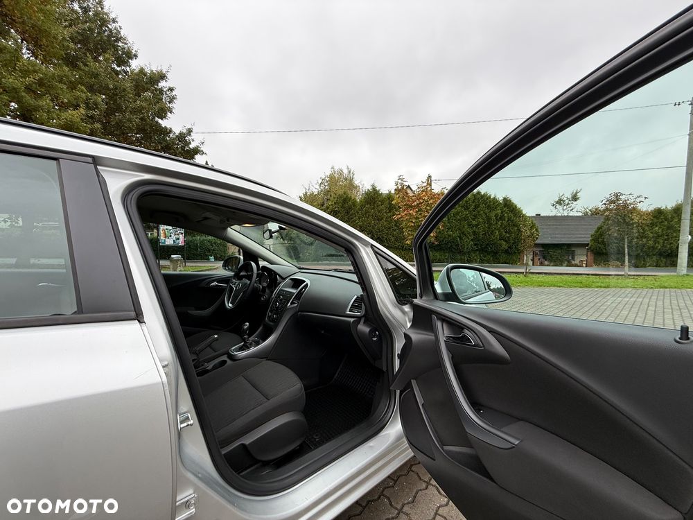 Opel Astra IV 1.4 T Active EU6 - 15