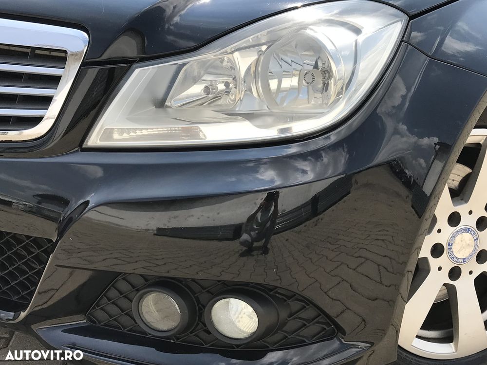 Mercedes-Benz C 220 CDI DPF (BlueEFFICIENCY) 7G-TRONIC - 40