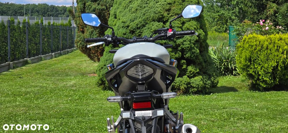 Honda CB - 27