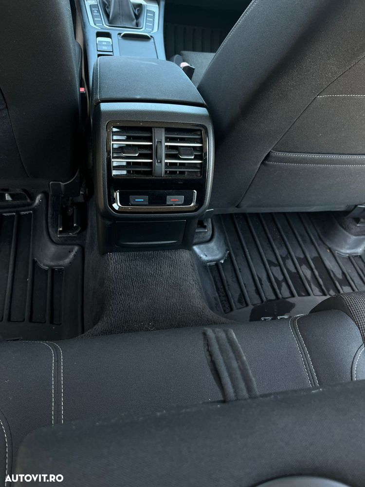 Volkswagen Passat 2.0 TDI Comfortline - 21