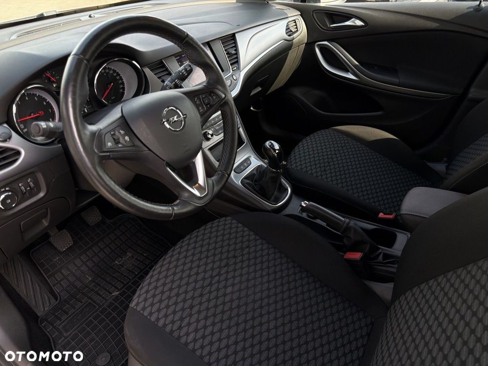 Opel Astra 1.2 T Edition S&S - 12
