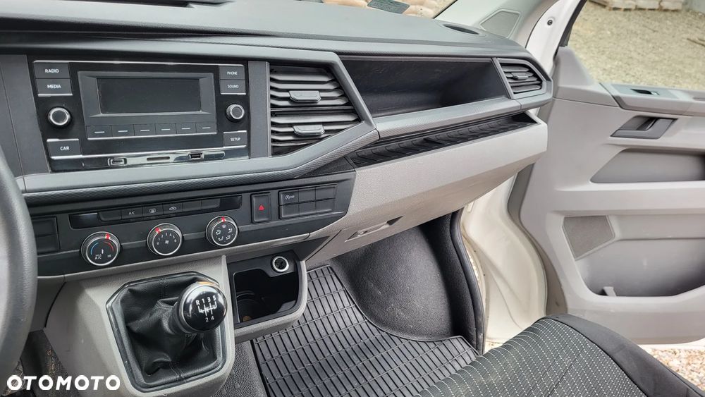 Volkswagen Transporter T6 Salon Polska - 15