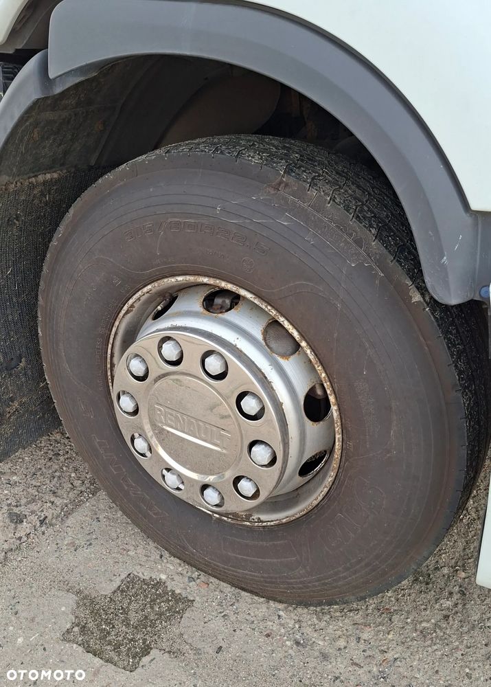 Renault Premium - 8