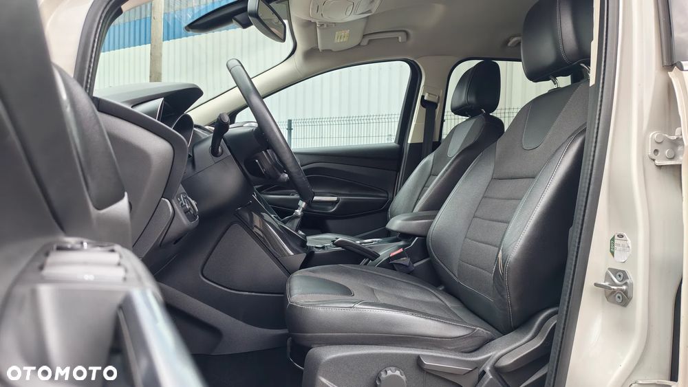 Ford Kuga - 5