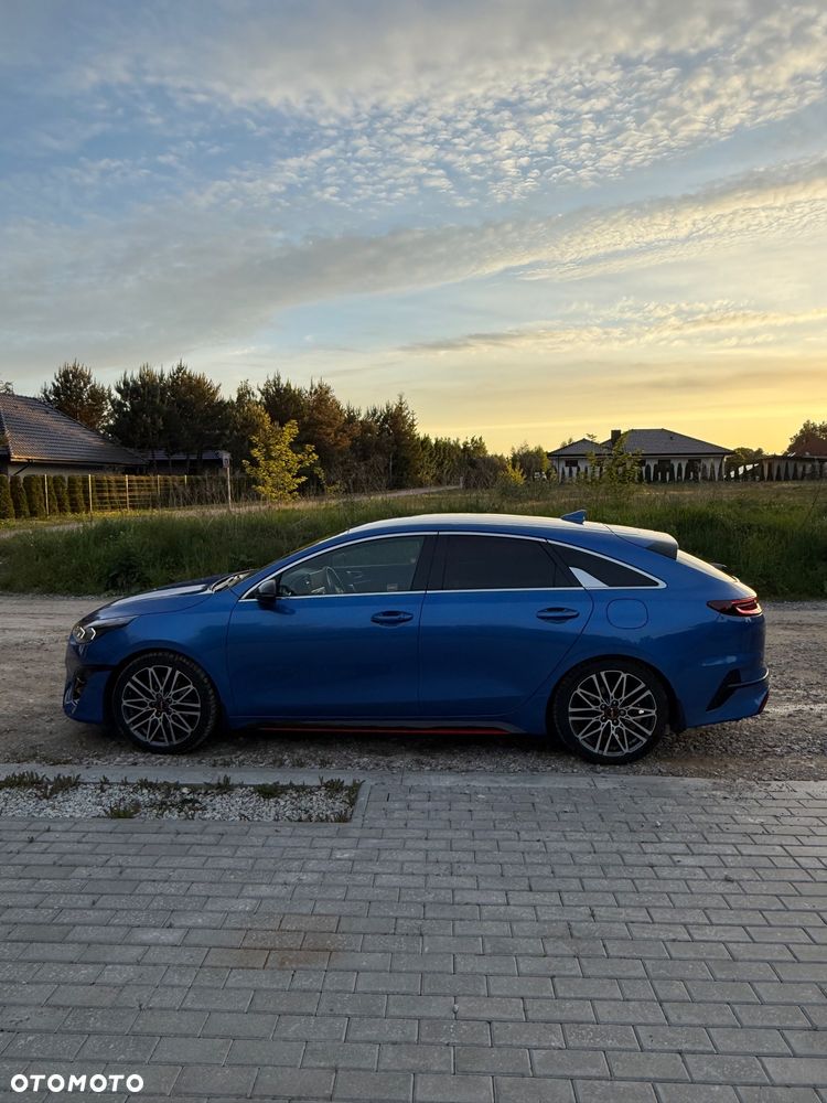 Kia ProCeed 1.6 T-GDI GT DCT - 3