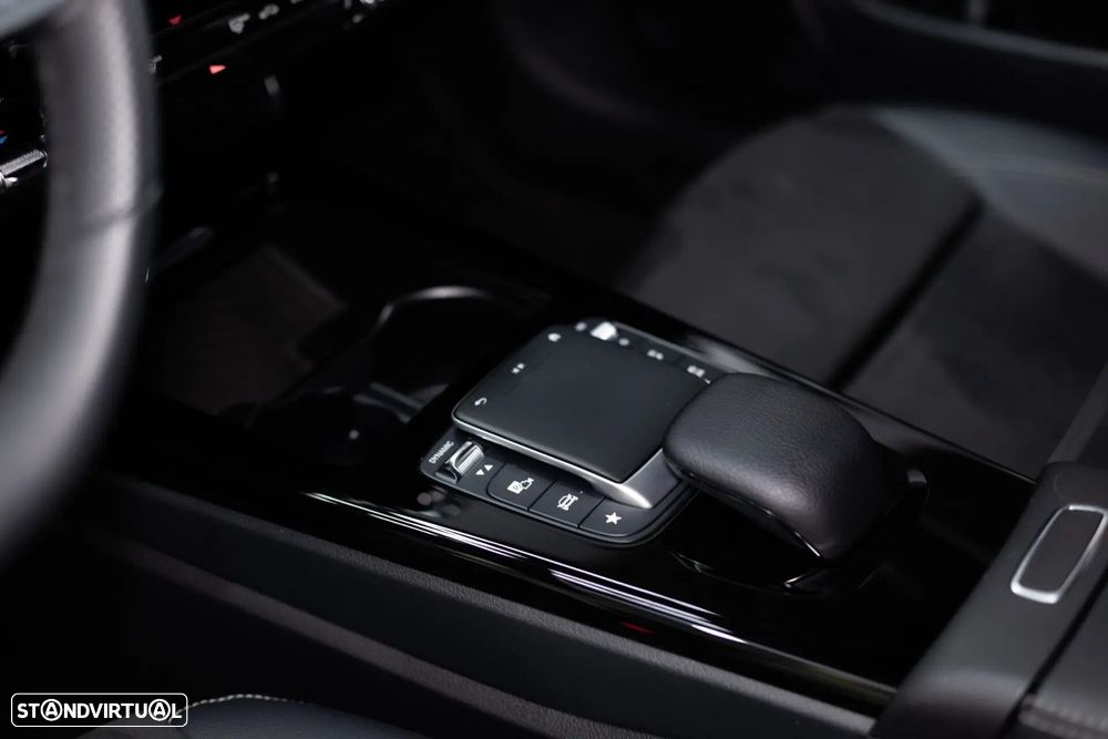 Mercedes-Benz CLA 250 e Shooting Brake AMG Line - 28