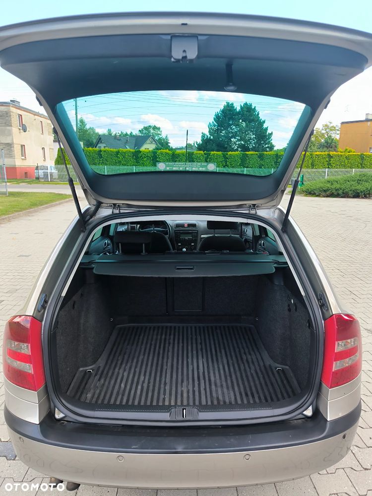 Skoda Octavia 2.0 TDI Elegance - 16