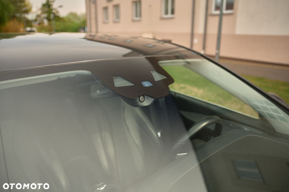 Mercedes-Benz Klasa E 220 d 9G-TRONIC - 40