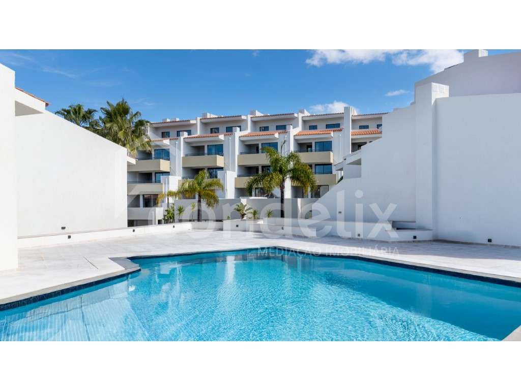 T2 com terraço em condomínio privado em Vilamoura - Grande imagem: 2/56