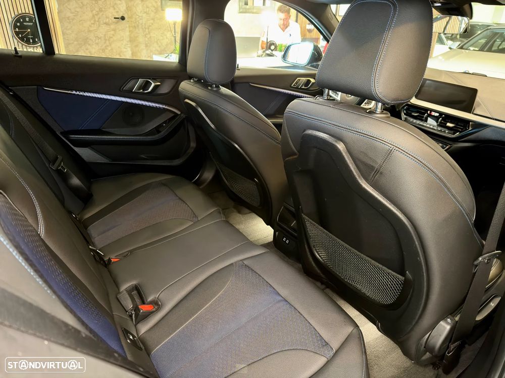 BMW 116 d Advantage Auto - 30