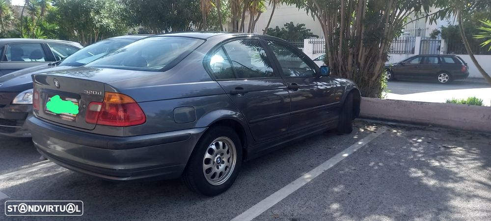 BMW 320 d - 4