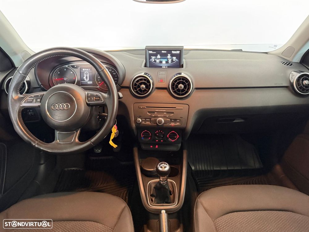 Audi A1 Sportback 1.6 TDI S-line - 17