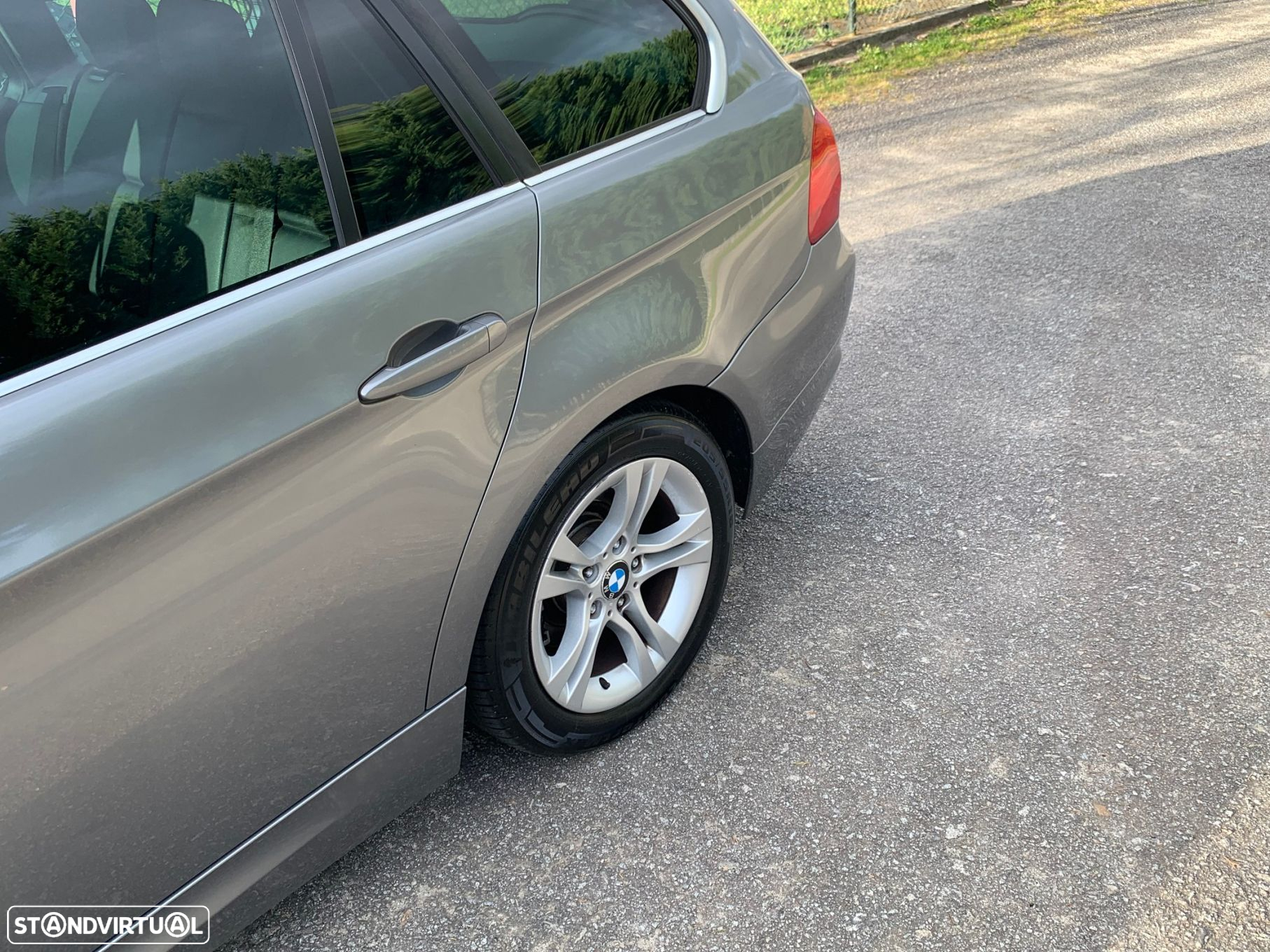 BMW 320 d Touring Navigation - 14