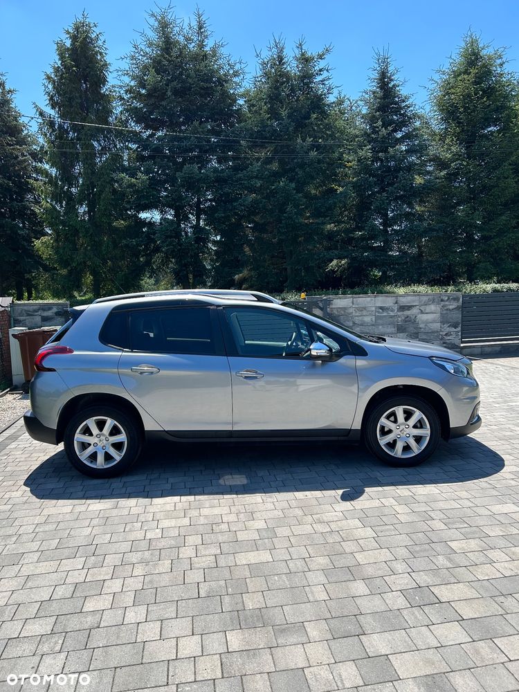 Peugeot 2008 - 10