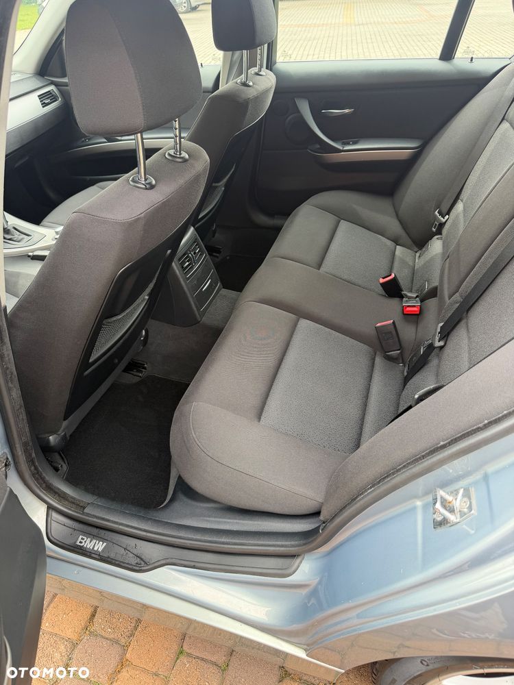 BMW Seria 3 325i - 15