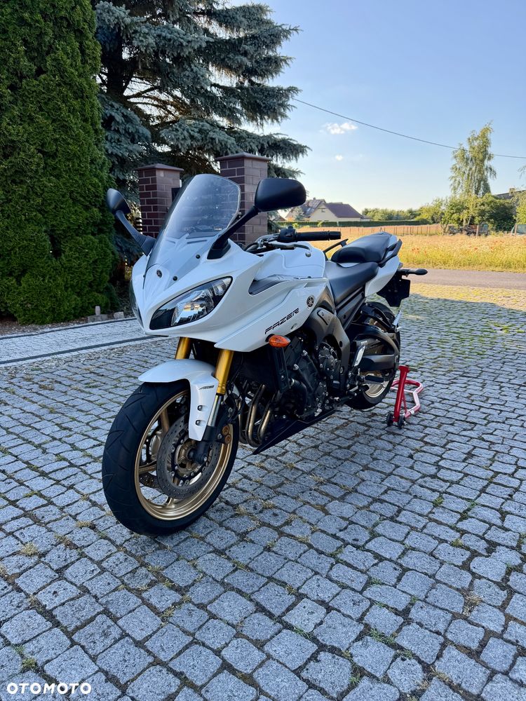 Yamaha FZ8 - 5