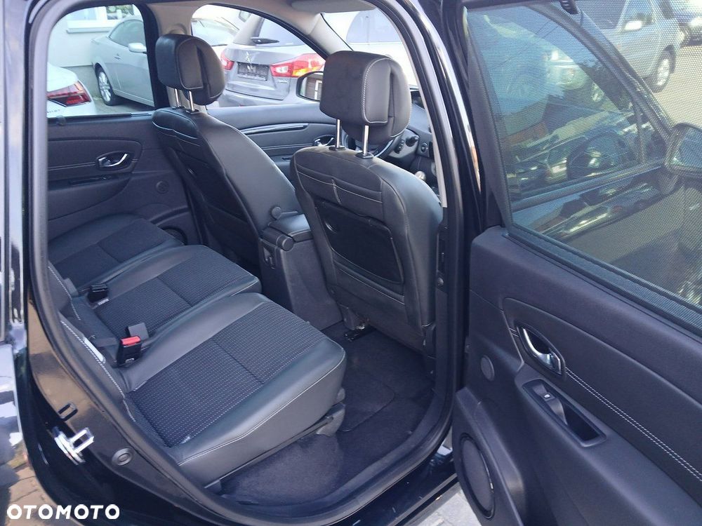 Renault Grand Scenic - 22