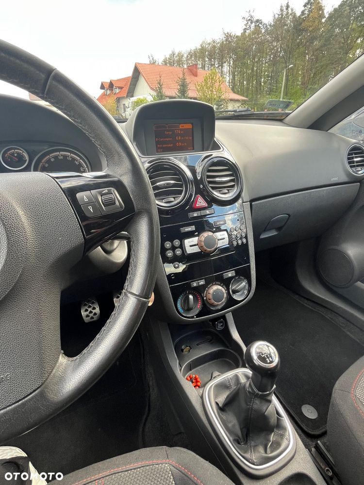 Opel Corsa 1.4 16V Enjoy - 13