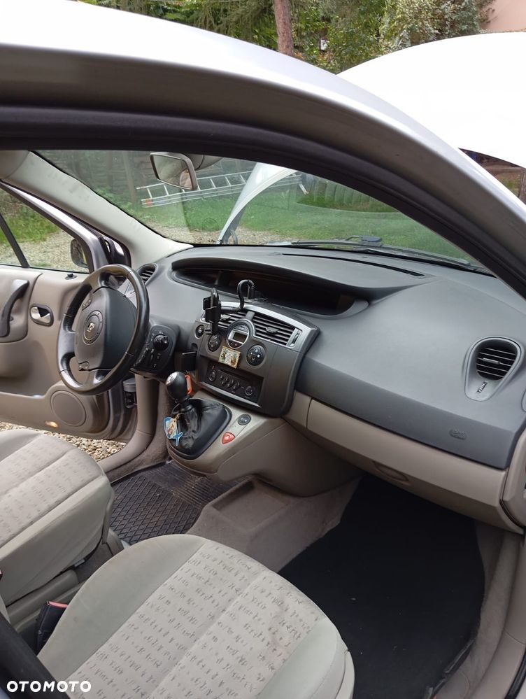 Renault Scenic - 3
