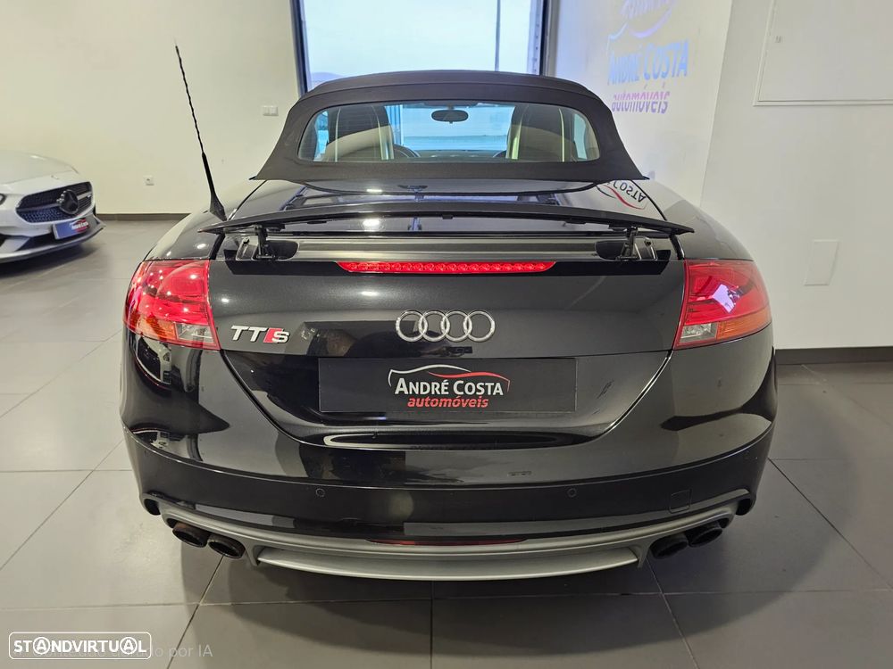 Audi TTS Roadster 2.0 TFSi quattro S Tronic - 4