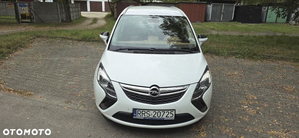 Opel Zafira - 32