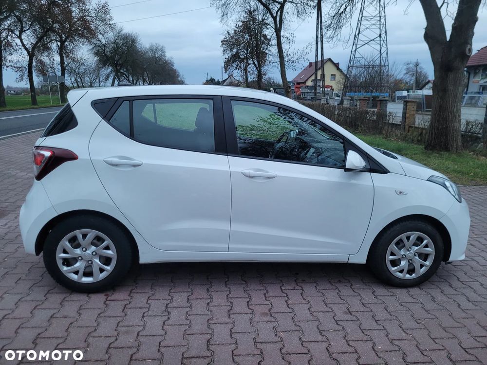Hyundai i10 1.0 BlueDrive Comfort - 23