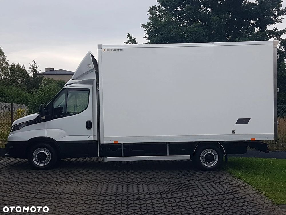 Iveco DAILY KONTENER 8EP KLIMA 4,23x2,24x2,25 3,0-160KM 35S16 KRAJOWY MANUAL 6-BIEGÓW - 11