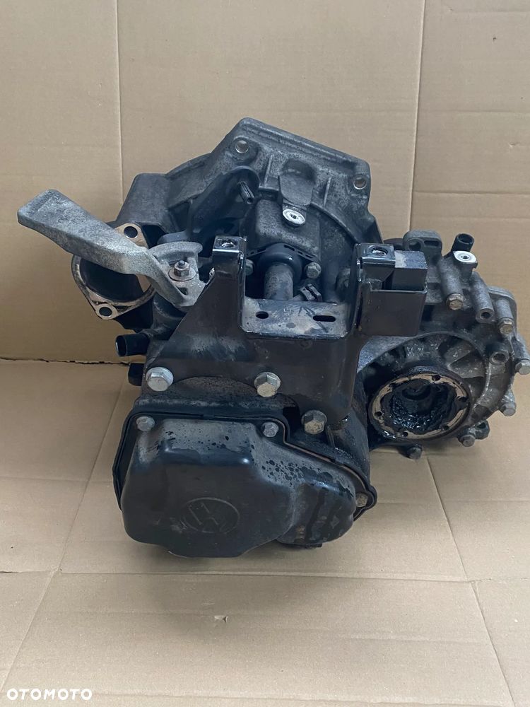 VW POLO 6R V 1.6 tdi Skrzynia biegów manual KFK - 1