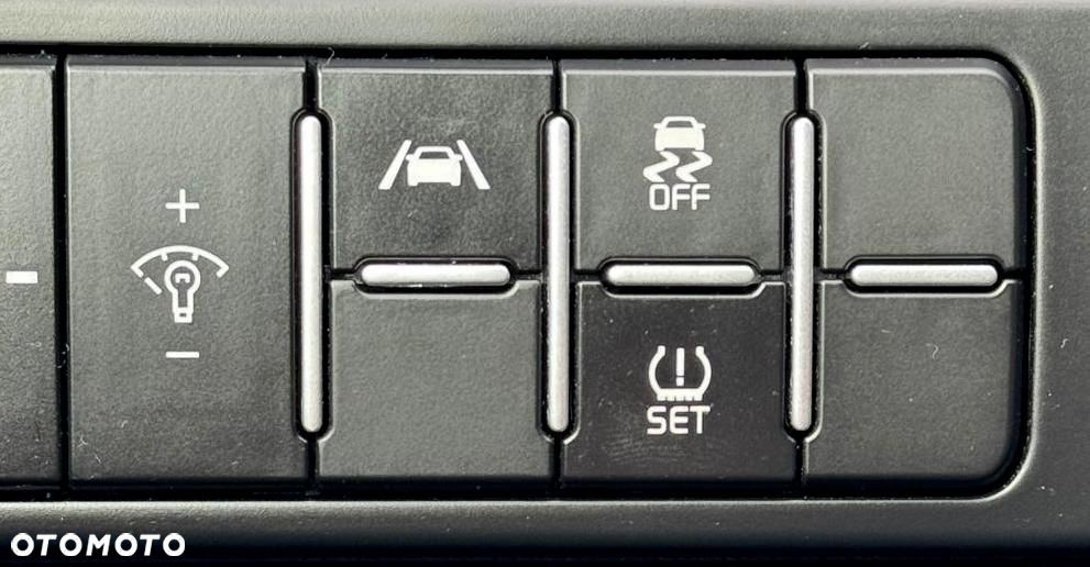 Kia Ceed 1.5 T-GDI M - 12