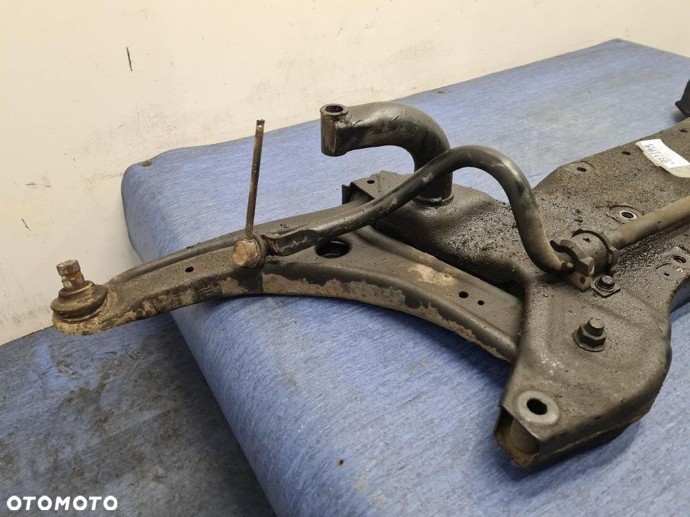 CITROEN C-CROSSER 2.2 HDI KOŁYSKA PRZÓD - 5