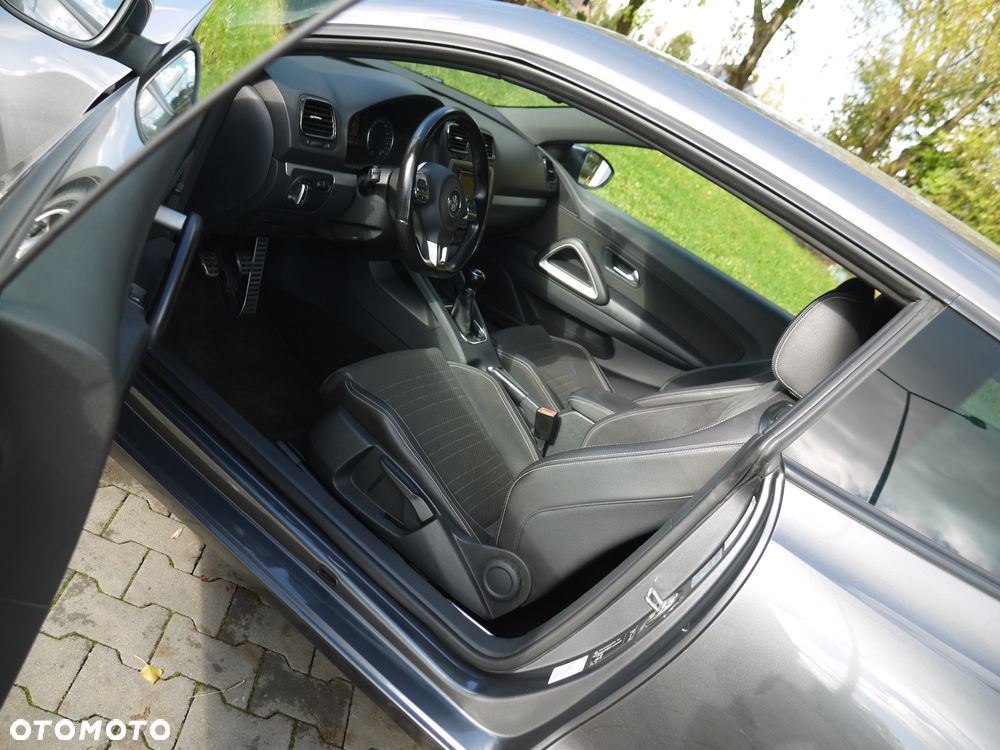 Volkswagen Scirocco 2.0 TDI - 13