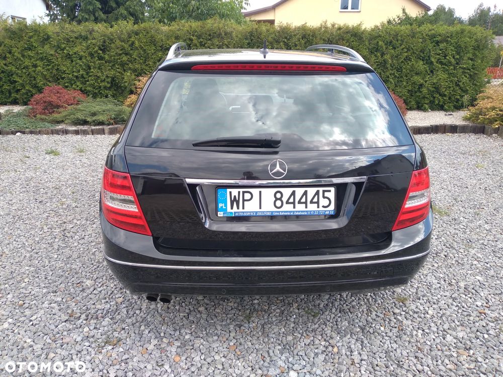 Mercedes-Benz Klasa C 180 - 11