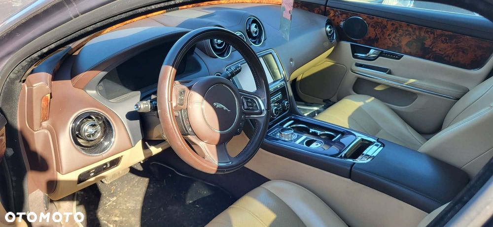 Jaguar XJ 3.0 V6 S Luxury - 10