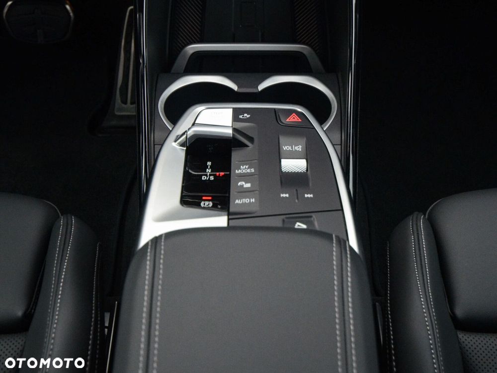 BMW X1 sDrive20i - 36