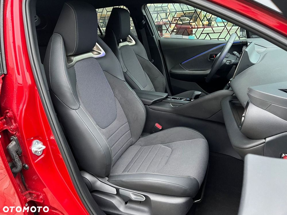 Toyota C-HR - 13