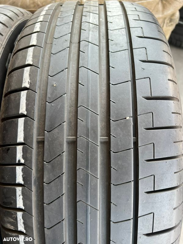 vând 2 anvelope 235/50/19 Pirelli de vară ca noi - 3