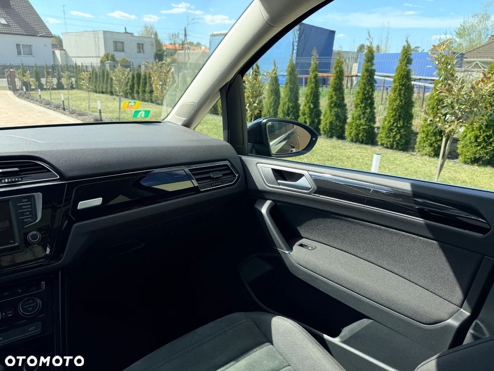 Volkswagen Touran 2.0 TDI BMT Highline DSG - 29