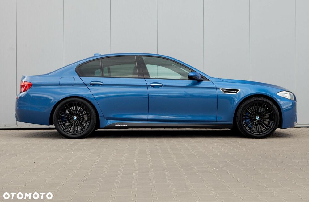 BMW M5 - 12