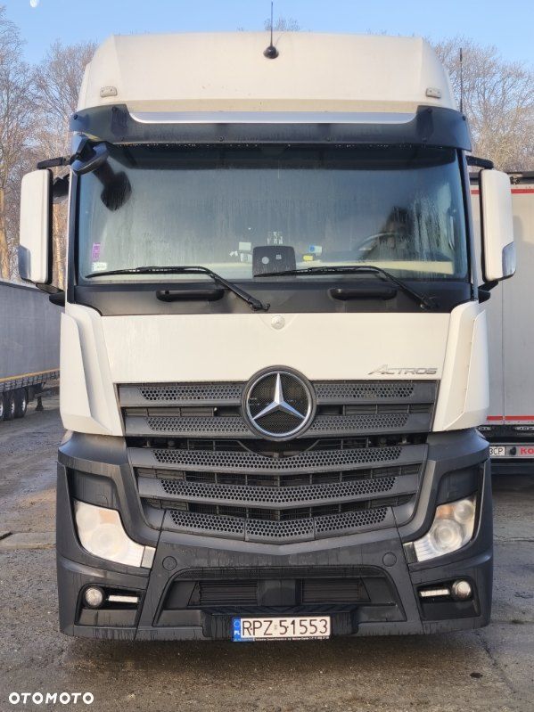 Mercedes-Benz ACTROS - 1