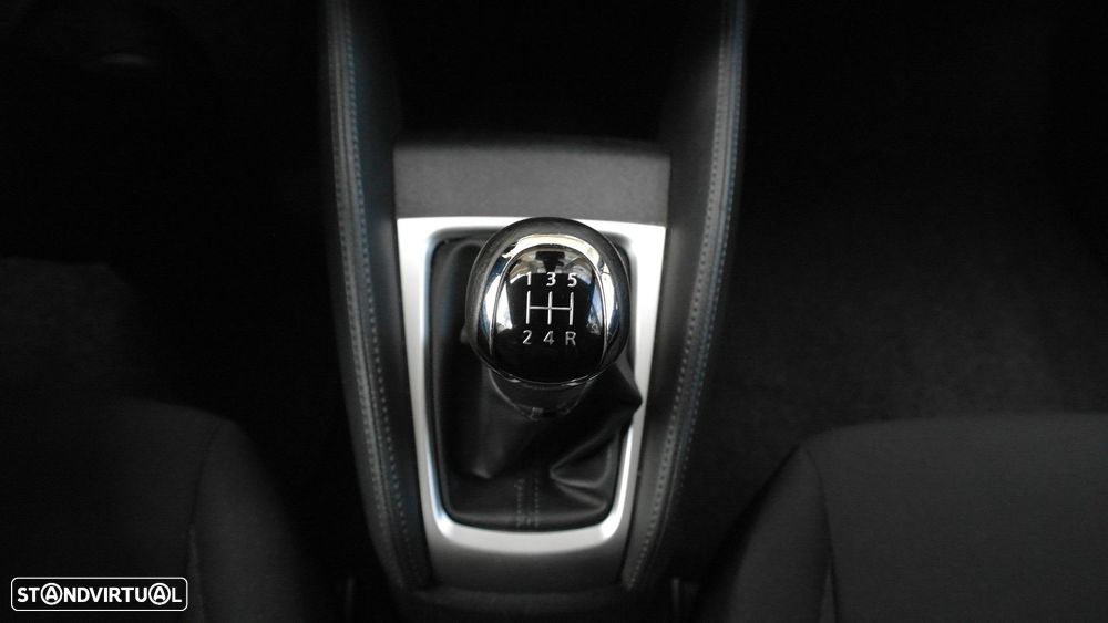 Nissan Micra 1.0 IG-T N-Design Black P.Navi - 38