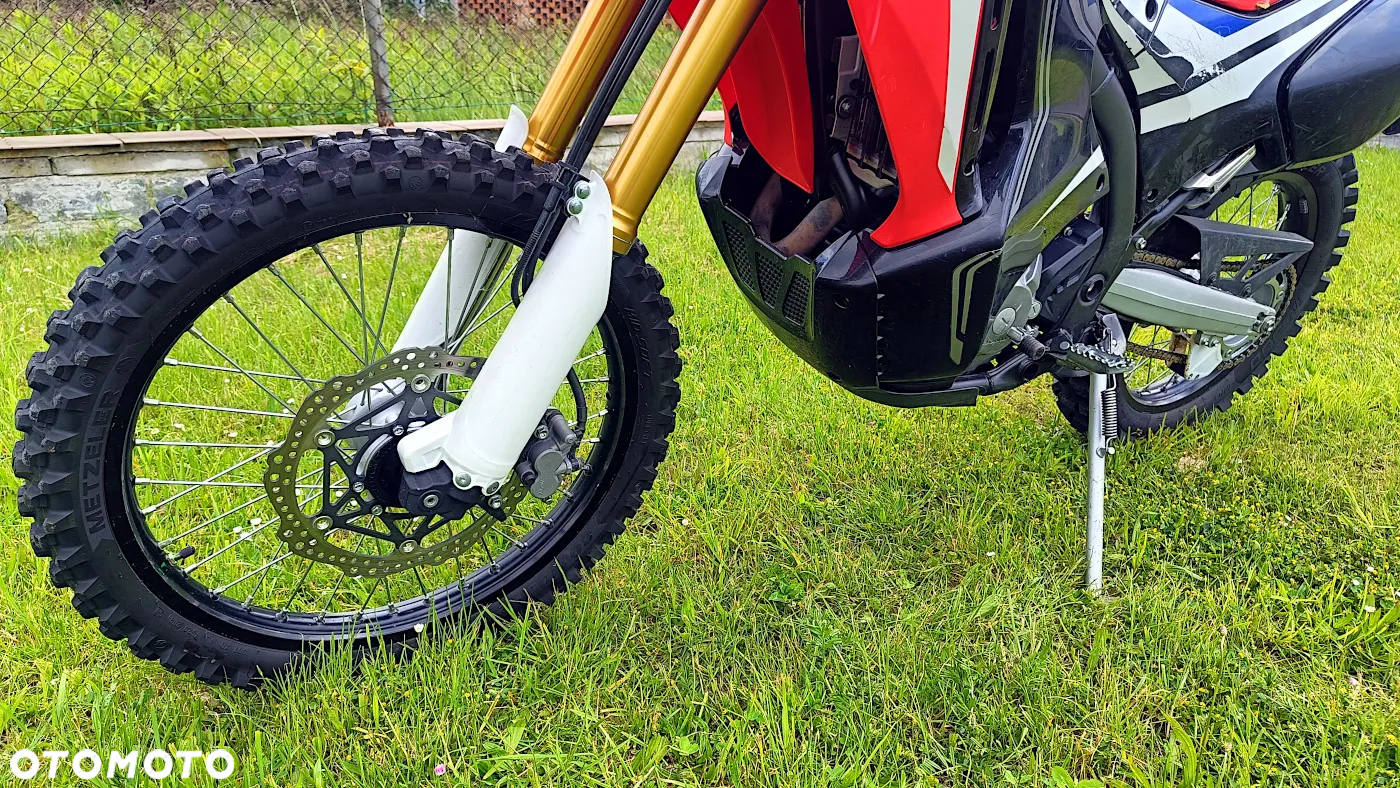Honda CRF - 6