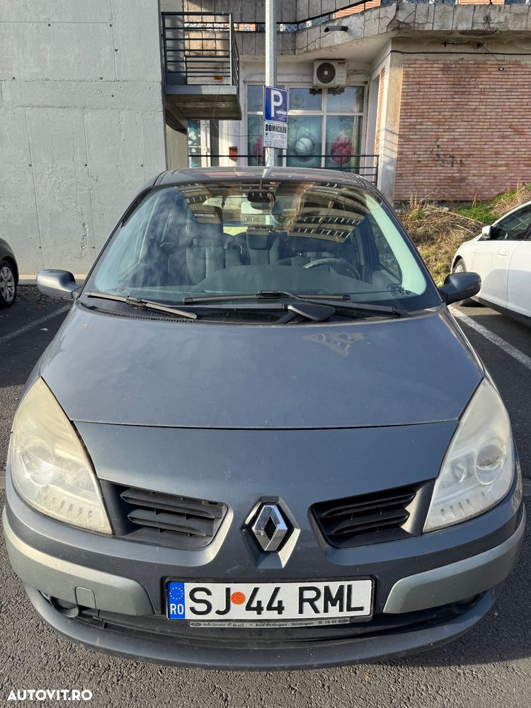 Renault Scenic - 8