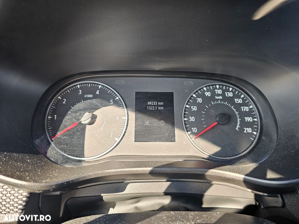 Dacia Sandero SCe 65 Essential - 5